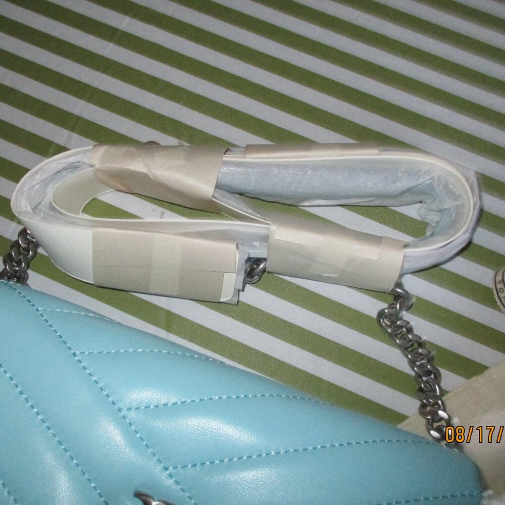 Tory Burch Kira Flapped Crossbody Bag - Picture 6 of 16